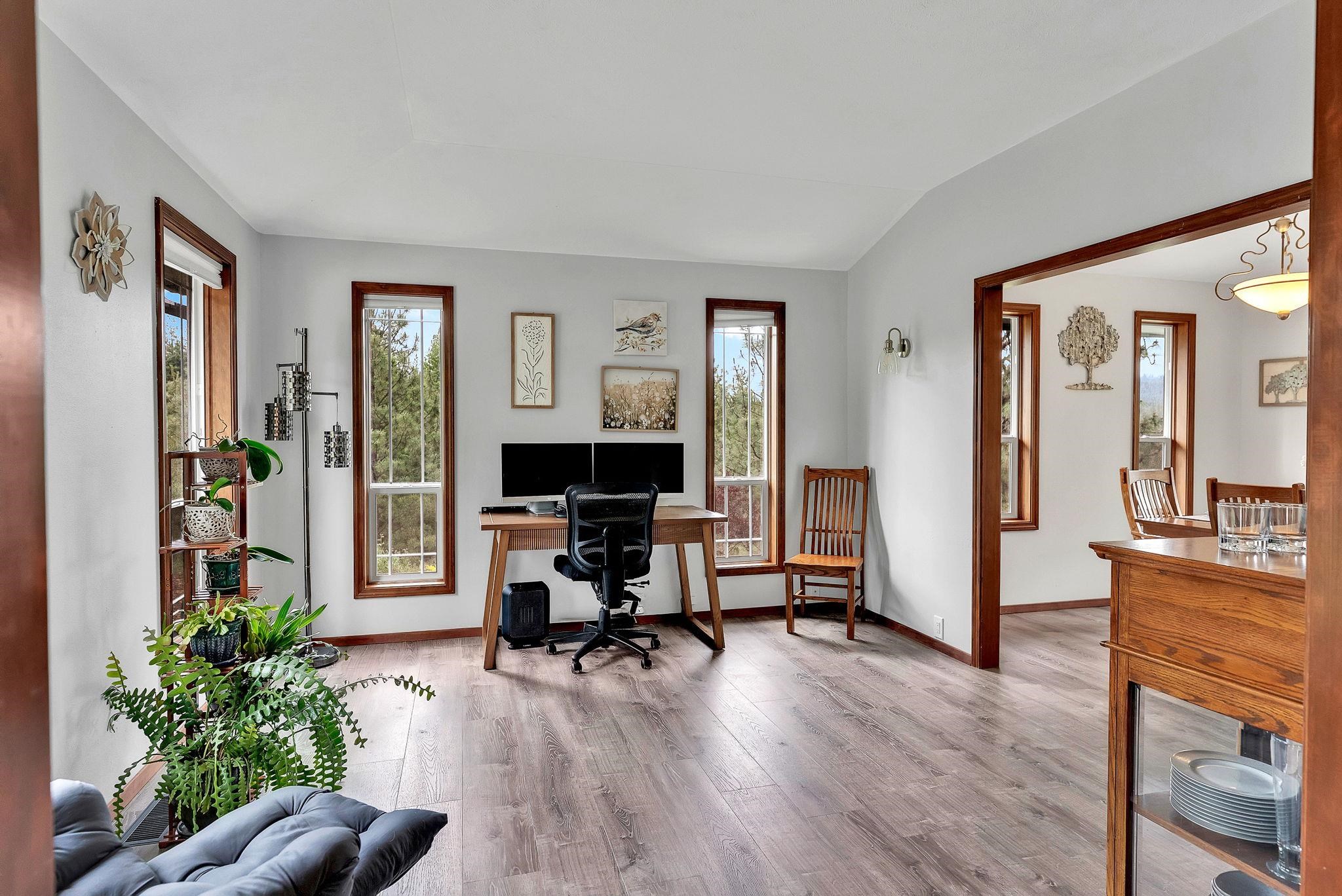 6533 6533 D Lois Way, Nine Mile Falls, Washington, 99026, USA, 4 Bedrooms Bedrooms, ,3 BathroomsBathrooms,Residential,For Sale,6533 D Lois Way,202518139