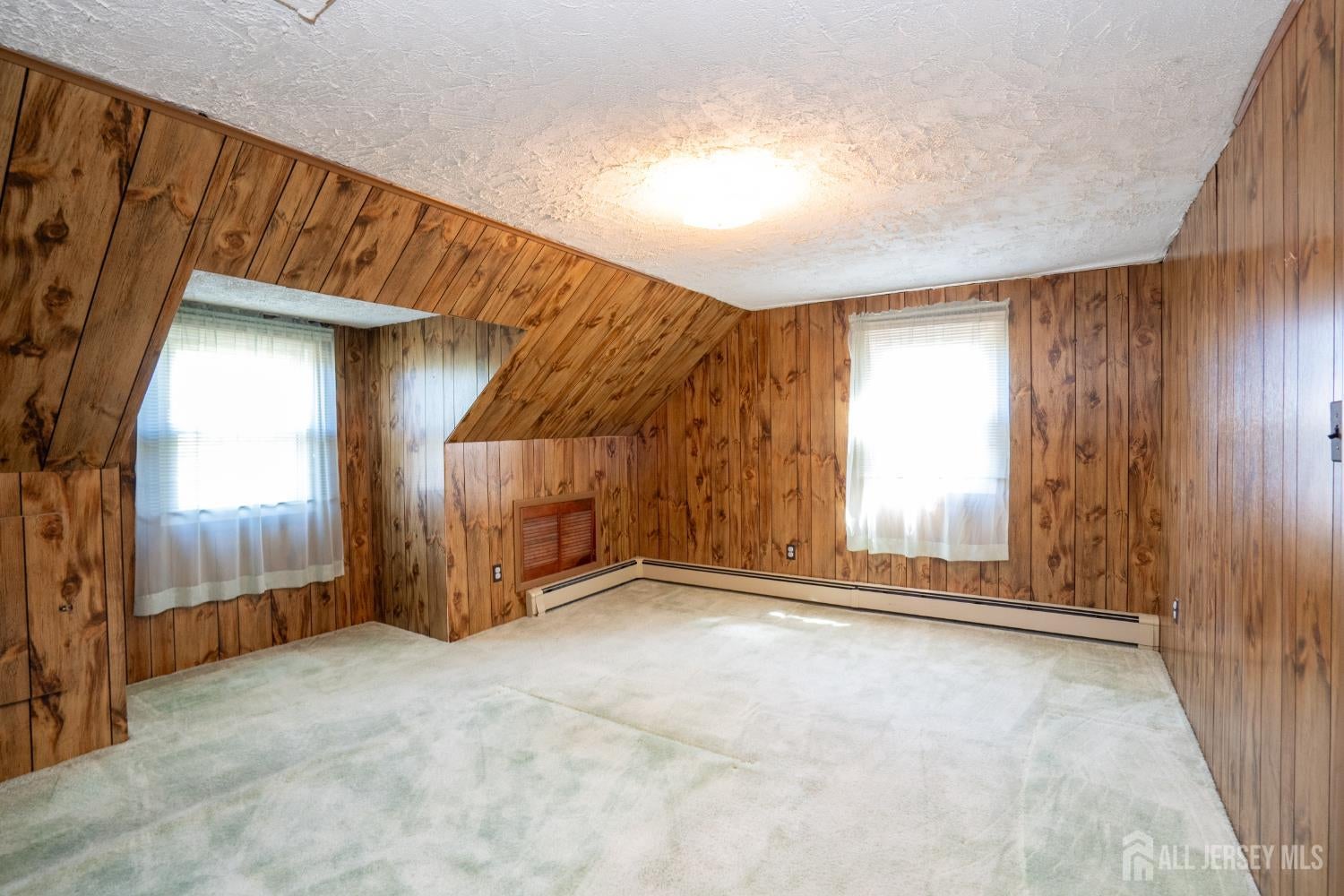 Welcome to 504 Plainfield Avenue, a charming Cape Cod home designed fo – image 15