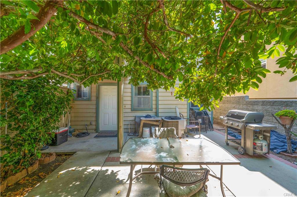 Beautiful condominium with 3 bedrooms and 3 bathrooms. A place for a h – image 2