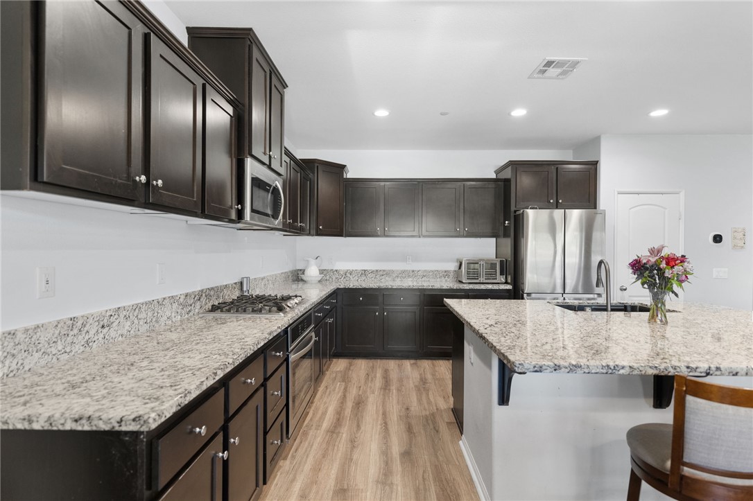 28812 28812 Triple C Ranch, Murrieta, California, 92563, USA, 5 Bedrooms Bedrooms, ,4 BathroomsBathrooms,Residential,For Sale,28812 Triple C Ranch,997c72e0-af47-4ed0-8440-8bb3fd