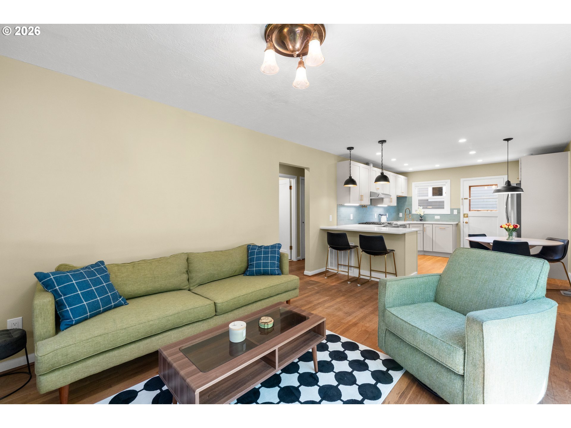 One-level living at its finest in the heart of Eastmoreland Heights! T – image 11