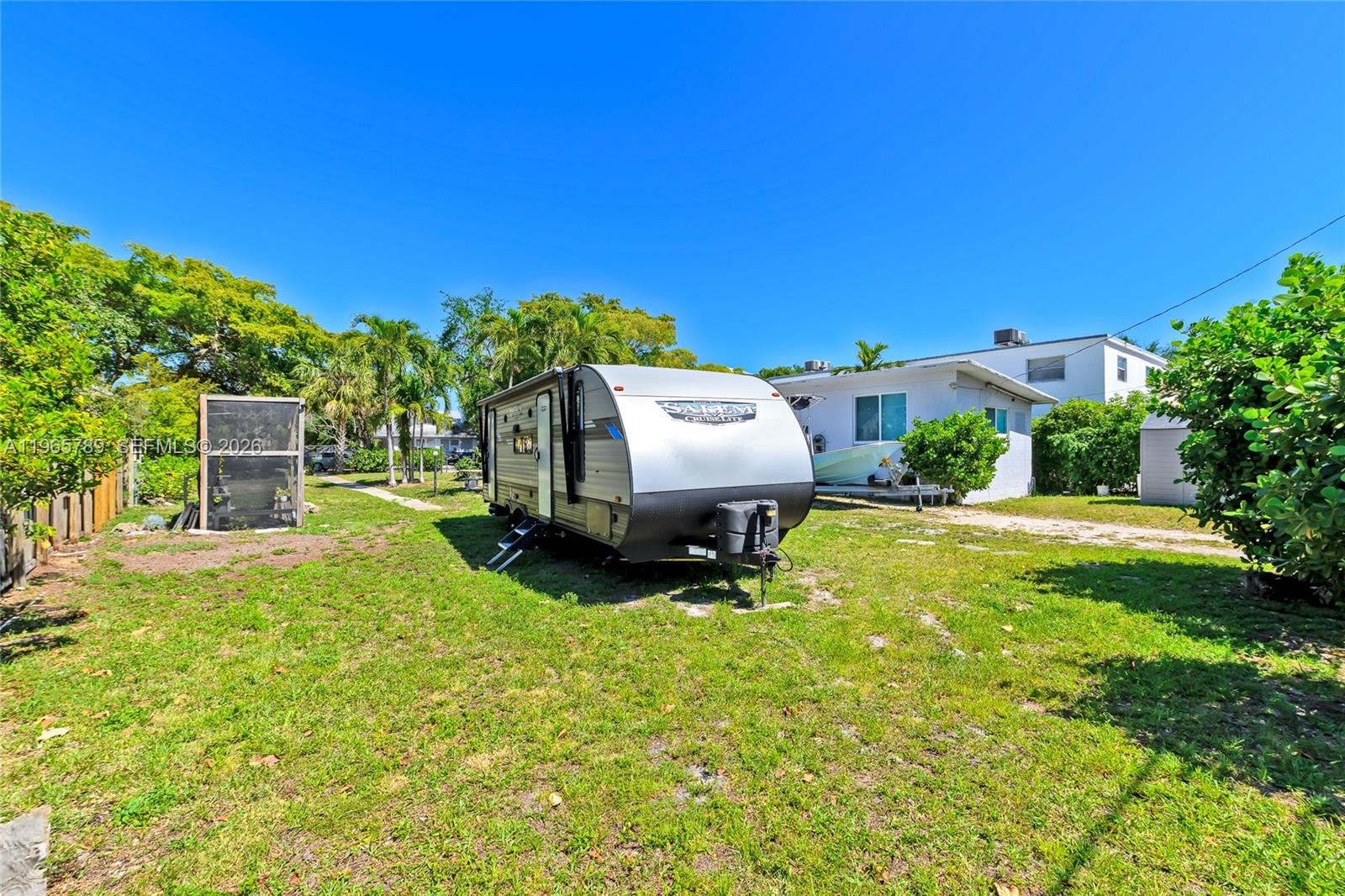 1946 1946 Madison St, Hollywood, Florida, 33020, USA, 2 Bedrooms Bedrooms, ,2 BathroomsBathrooms,Residential,For Sale,1946 Madison St,A11965789