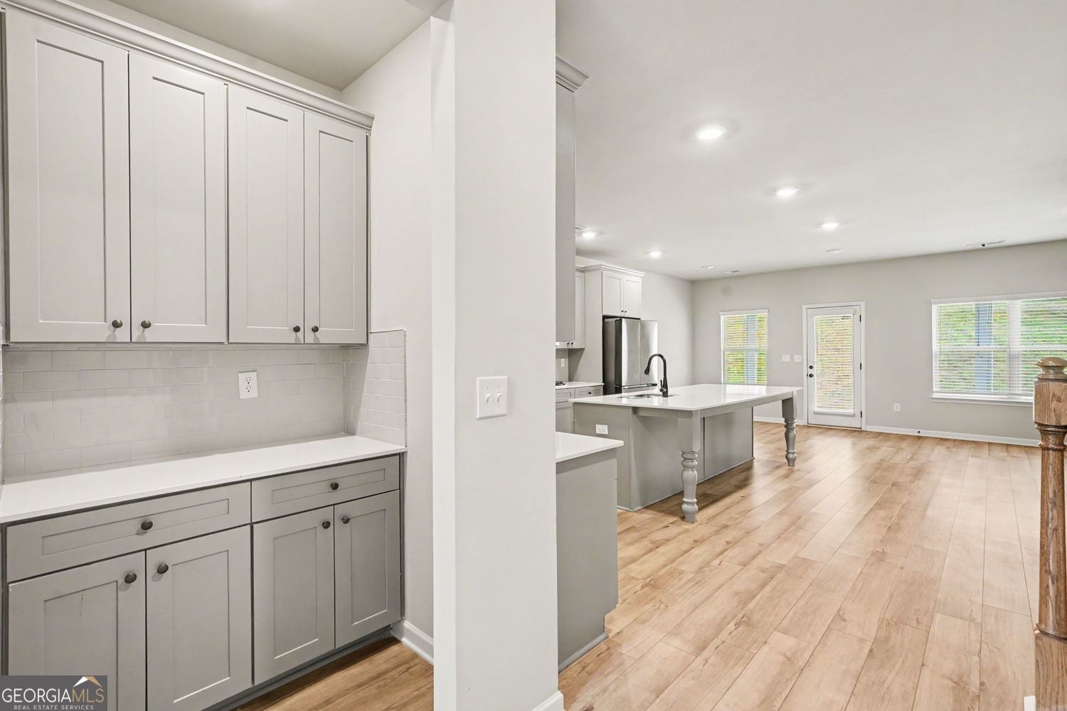 Why wait months for new construction when you can move into luxury tod – image 9