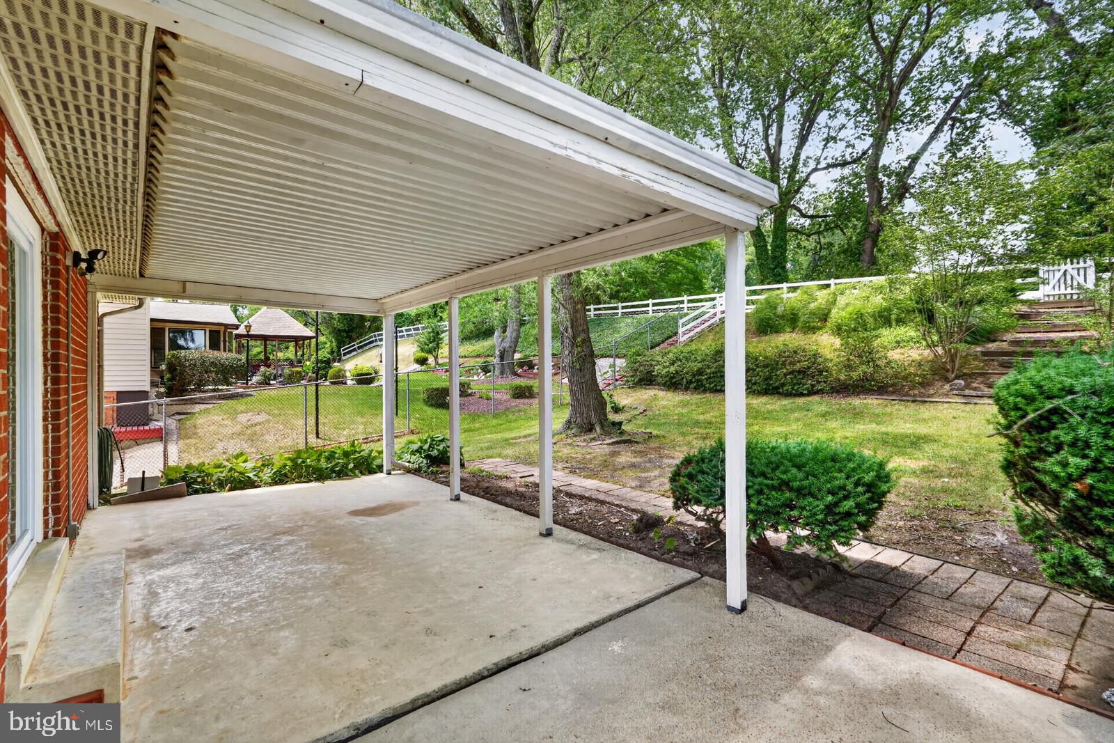 Beautifully Renovated Single-Family Home in Sought-After Kettering – 5 – image 39