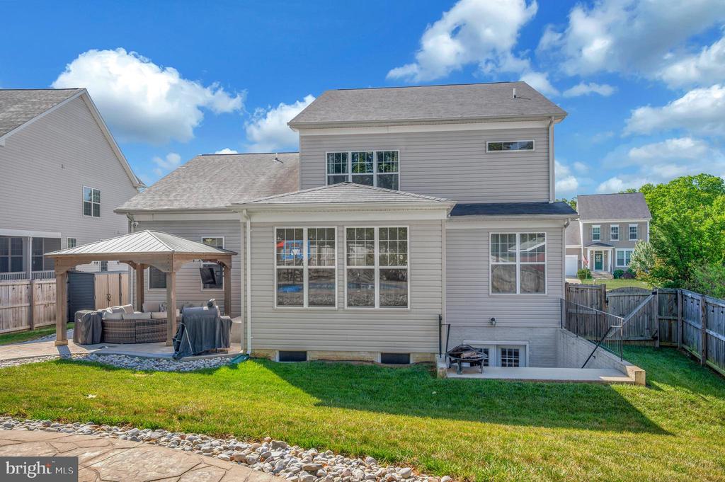 9 9 Sutter Drive, Fredericksburg, Virginia, 22405, USA, 5 Bedrooms Bedrooms, ,5 BathroomsBathrooms,Residential,For Sale,9 Sutter Drive,6112093a-7c20-4b1f-b5cb-6f9b80
