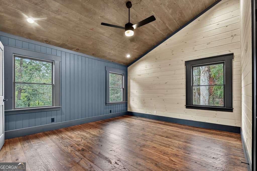 Welcome to your Private RIVERFRONT DREAM HOME on the shimmering shores – image 51