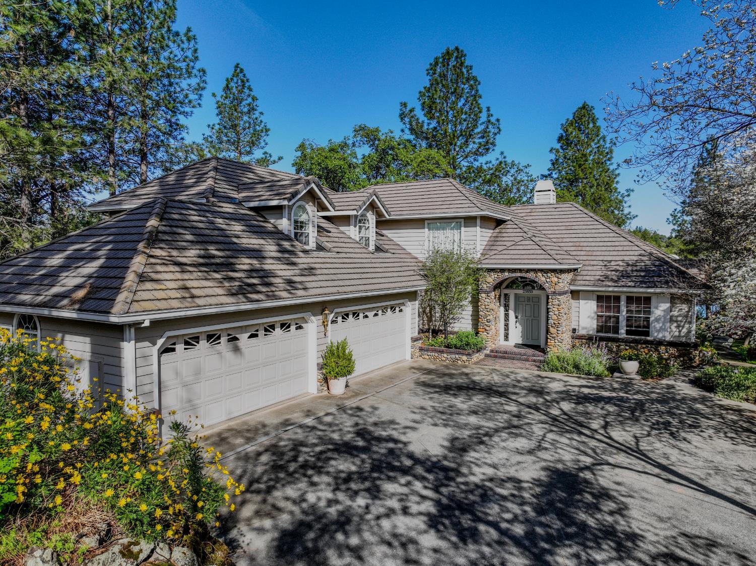 23850 23850 Star Court, Auburn, California, 95602, USA, 5 Bedrooms Bedrooms, ,4 BathroomsBathrooms,Residential,For Sale,23850 Star Court,9ac01e21-c3aa-41e0-9b99-419938