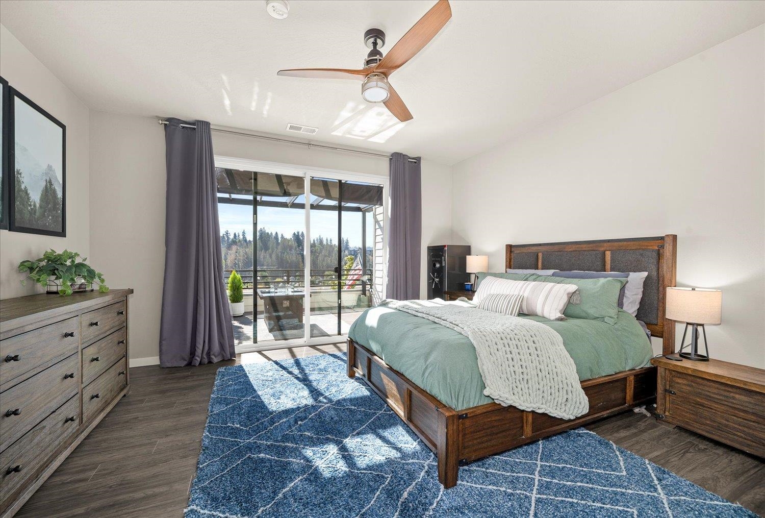 2368 2368 W Centennial Pl, Spokane, Washington, 99201, USA, 2 Bedrooms Bedrooms, ,3 BathroomsBathrooms,Residential,For Sale,2368 W Centennial Pl,202615375
