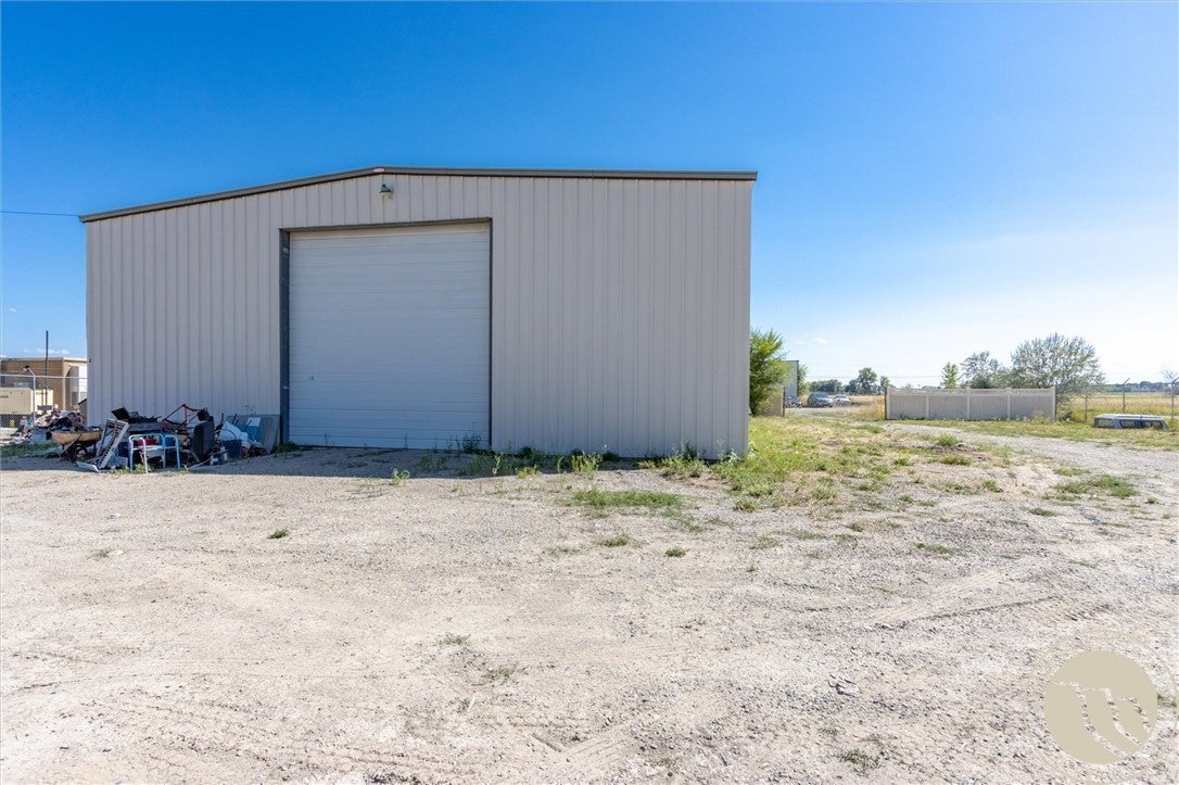 DONT MISS THIS AMAZING OPPORTUNITY! 2.29 acres with no restrictions we – image 22