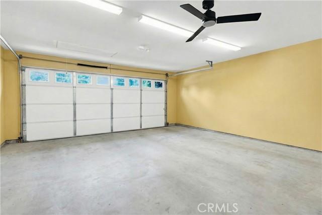 Charming, comfortable, and move-in readythis beautifully updated 3 bed – image 19