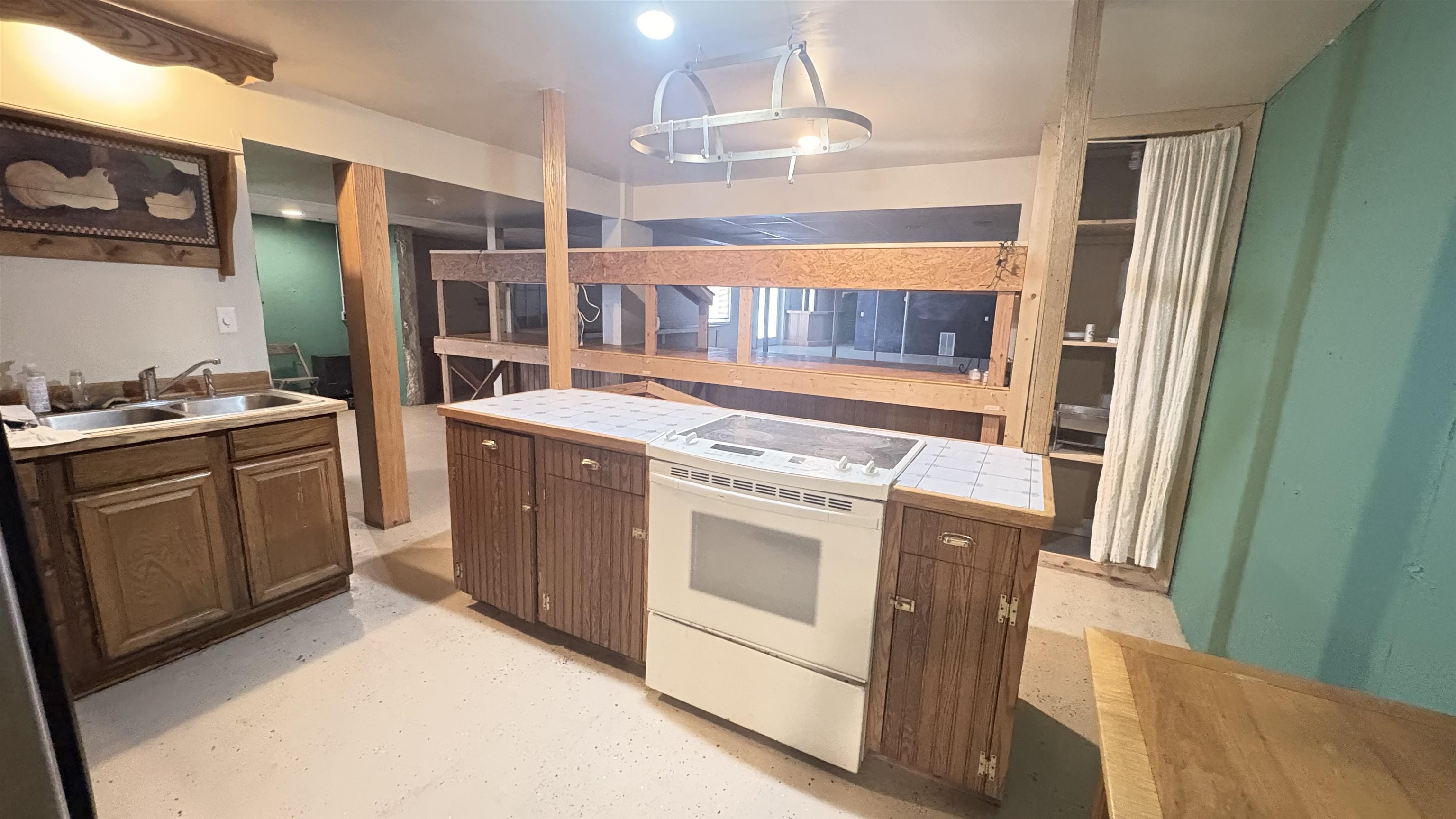 11239 11239 N Loomis, 4, Clare, Michigan, 48617, USA, 11 Bedrooms Bedrooms, ,13 BathroomsBathrooms,Residential,For Sale,11239 N Loomis , 4,a69be9bc-94de-486f-906f-c7f3dd