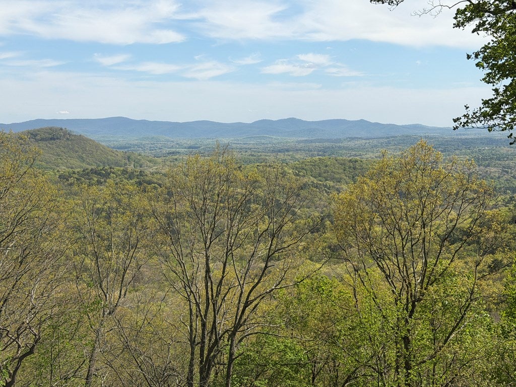 Spectacular “Top of the Mountain” Long-Range Views showcases Several M – image 57