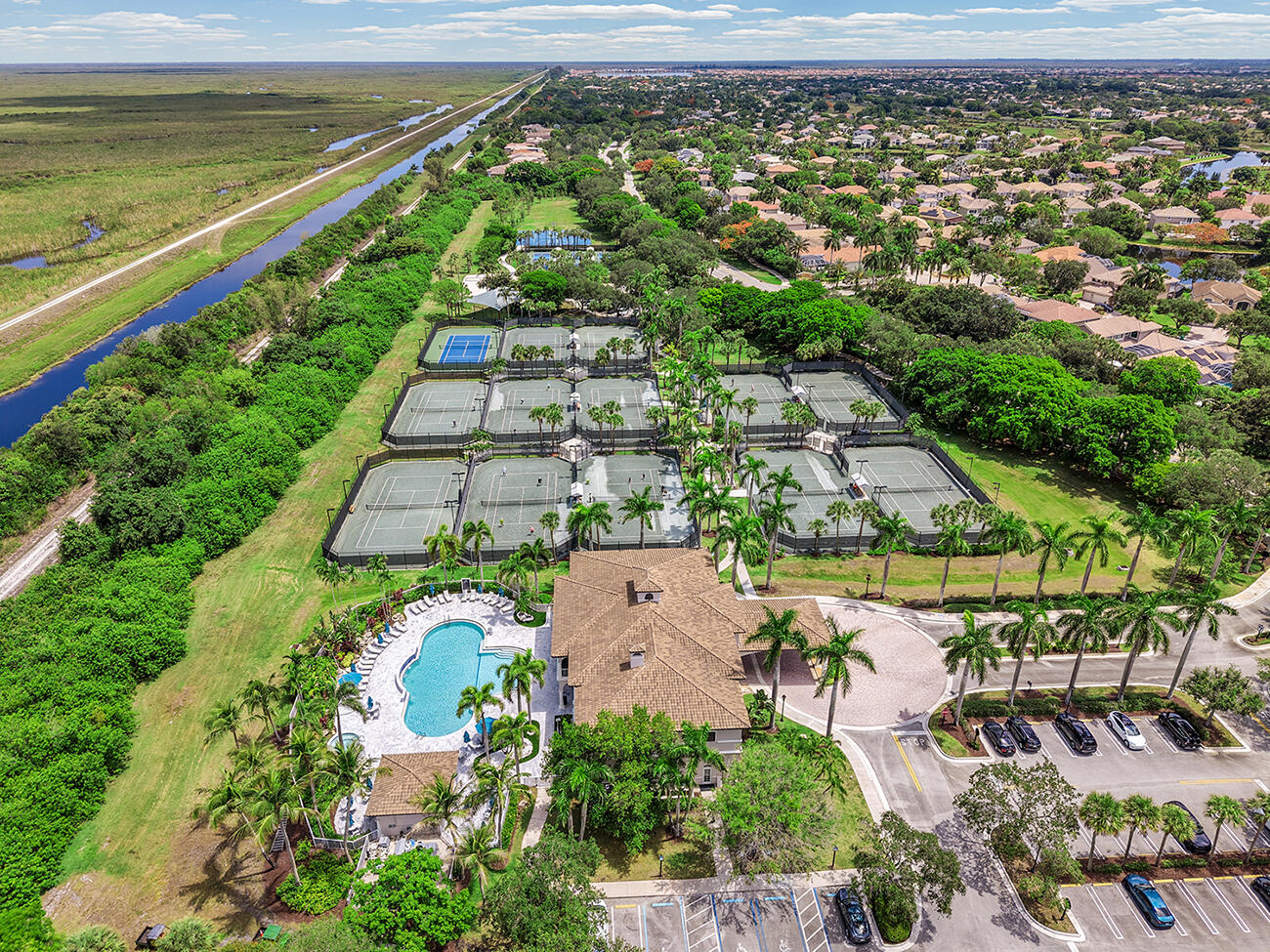 Welcome to Heron Bay, a beautiful and desirable gated community offeri – image 33