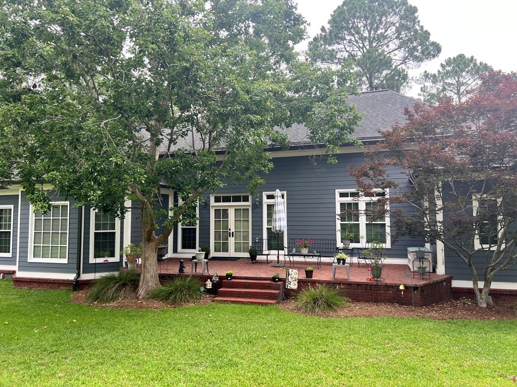 Welcome to 12 Fairway Dr! Experience elevated living in this stunning – image 3