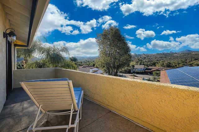 Welcome to this beautiful 4-bedroom, 2.5-bath home that blends comfort – image 40