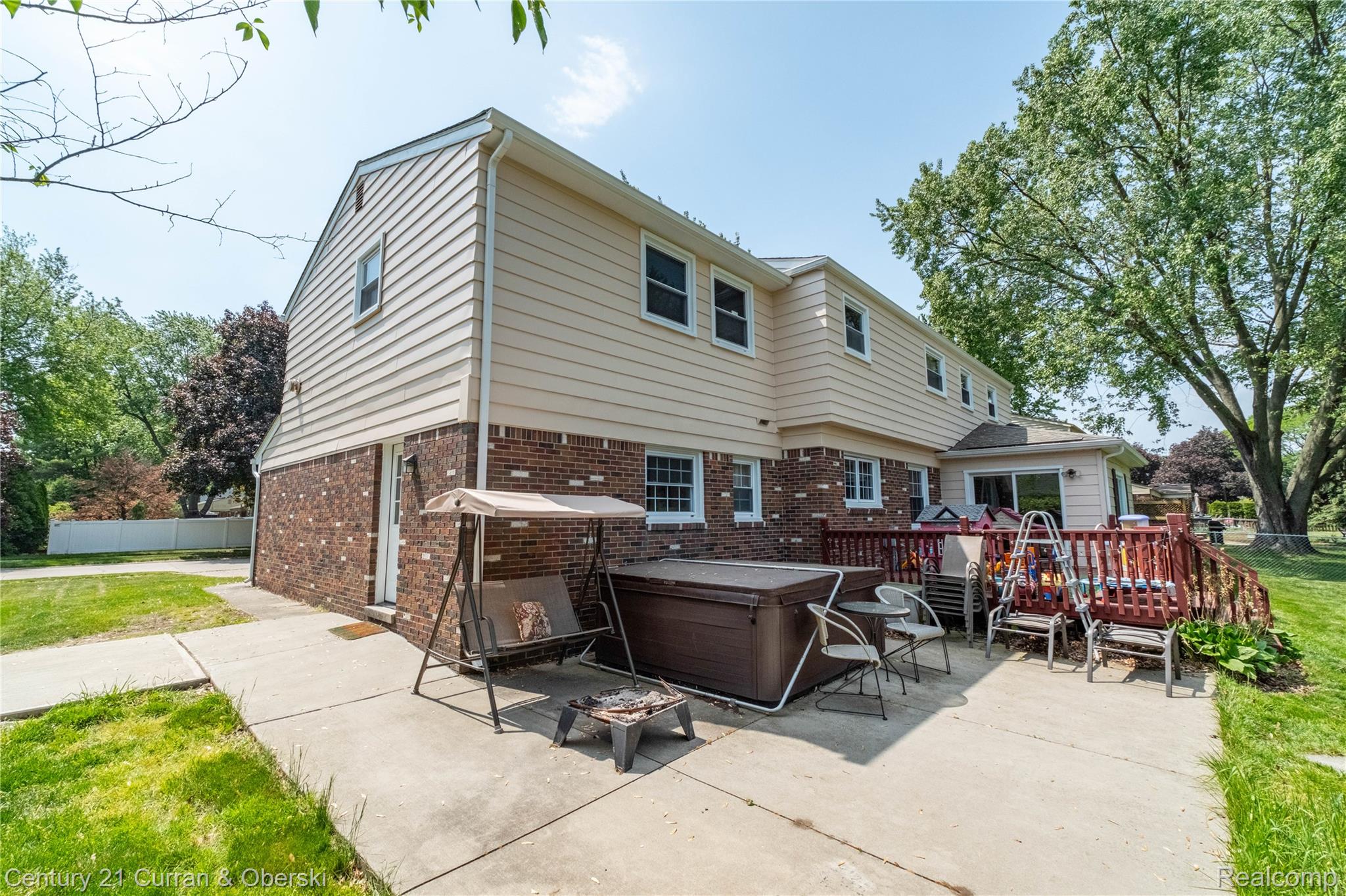 35484 35484 Bennett Street, Livonia, Michigan, 48152, USA, 6 Bedrooms Bedrooms, ,3 BathroomsBathrooms,Residential,For Sale,35484 Bennett Street,48cccbbc-518b-423c-b866-0b6ffb