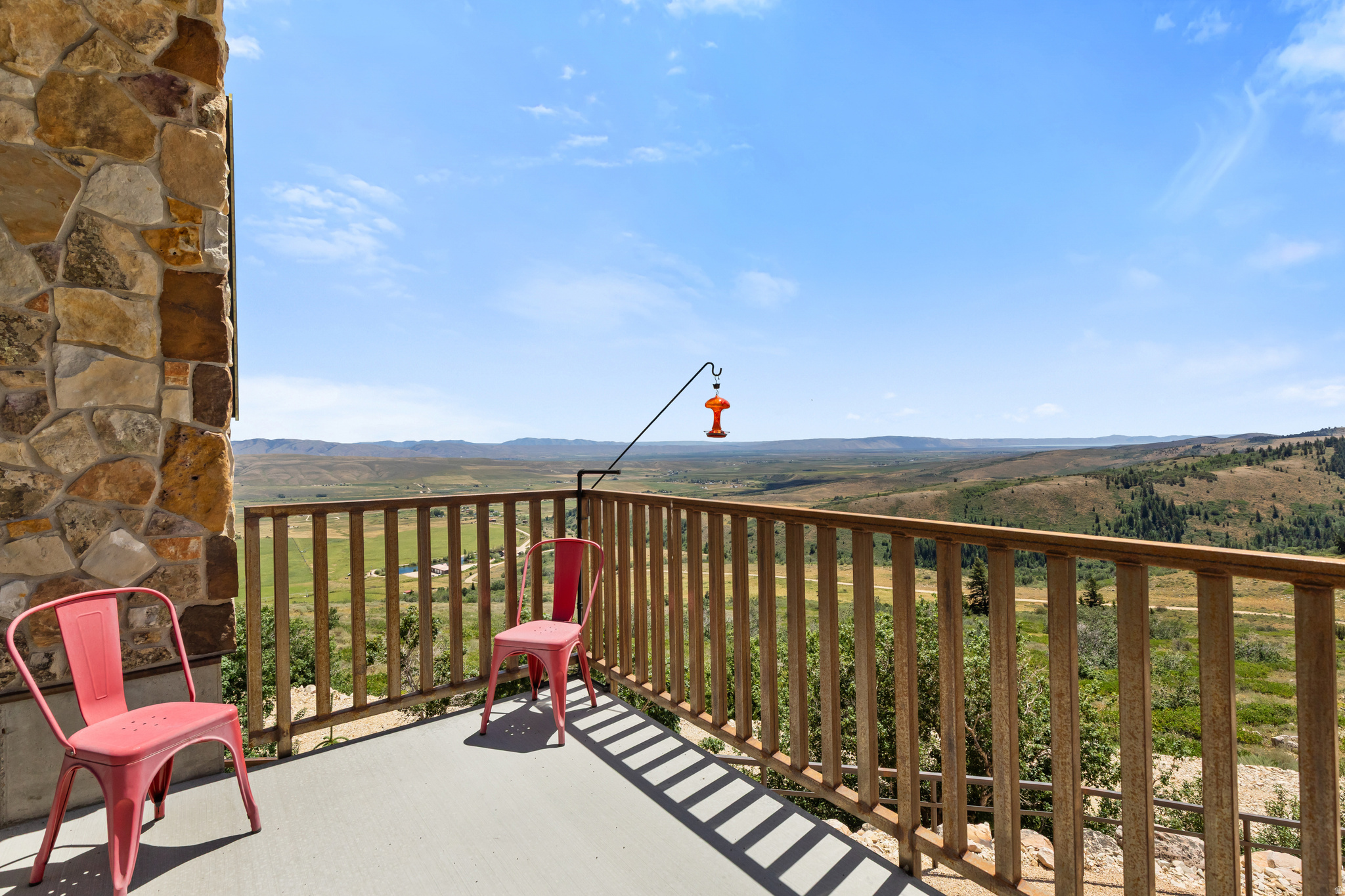 Set amid the breathtaking mountains of Bear Lake Valley, Liberty Ranch – image 36