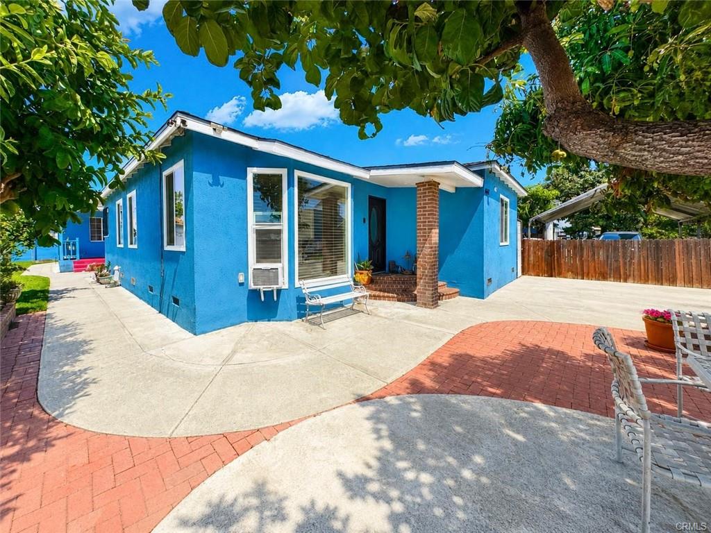 8617 8617 Ivy St, Los Angeles, California, 90002, USA, 5 Bedrooms Bedrooms, ,Residential,For Sale,8617 Ivy St,MB26135921