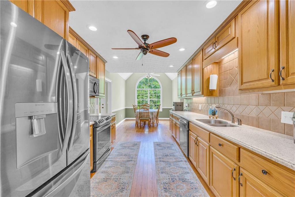 6200 6200 Bent Tree Cove, Murrayville, Georgia, 30564, USA, 5 Bedrooms Bedrooms, ,4 BathroomsBathrooms,Residential,For Sale,6200 Bent Tree Cove,7747079