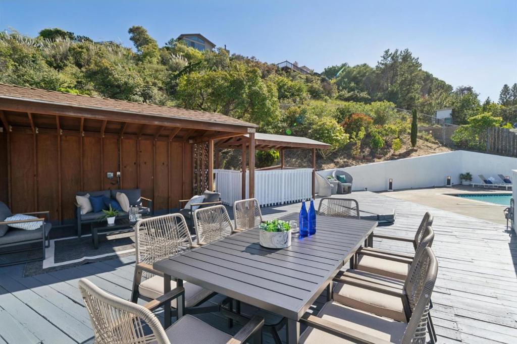 1209 1209 Lake Street, Millbrae, California, 94030, USA, 6 Bedrooms Bedrooms, ,6 BathroomsBathrooms,Residential,For Sale,1209 Lake Street,60cfbb1e-e2e7-4d37-a4a5-f91b0d