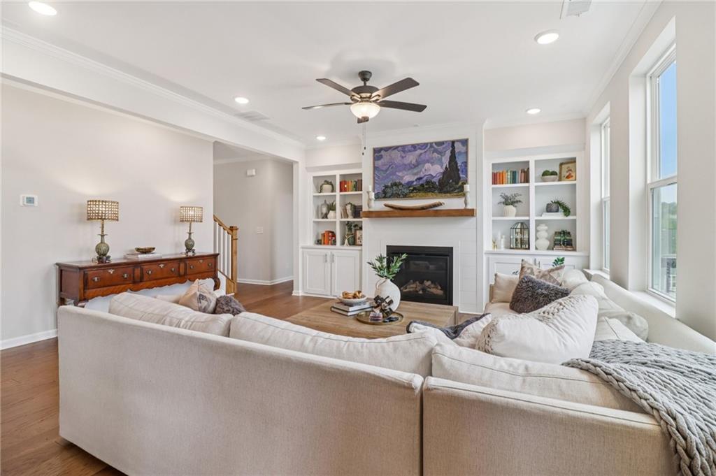 Welcome to luxury living in the heart of West Forsyth, where designer – image 18
