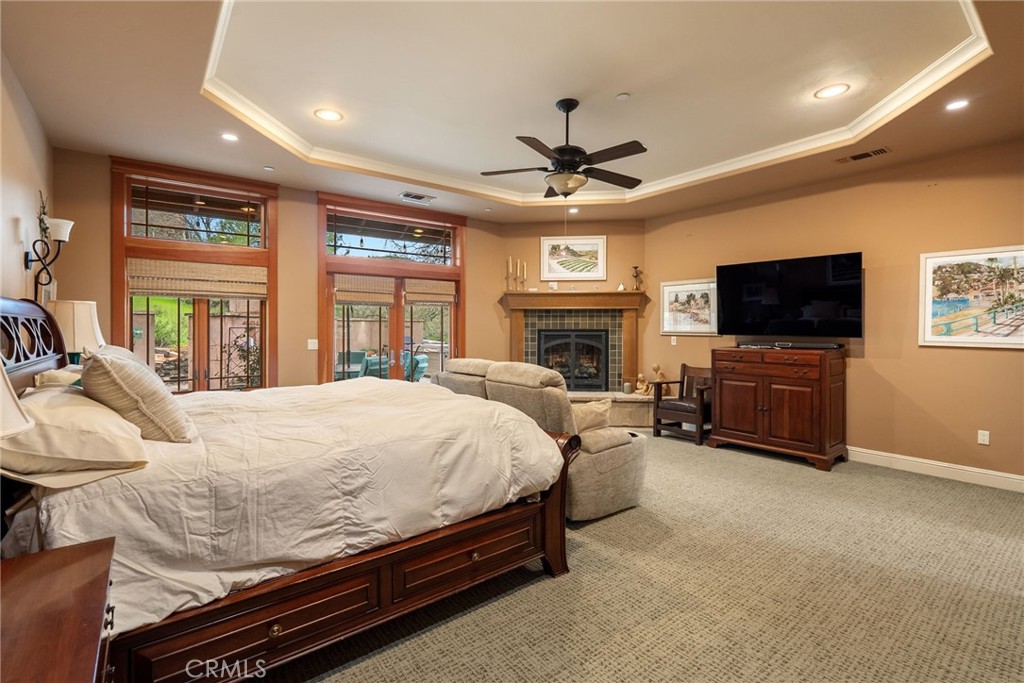 Located on the desirable West Side of Paso Robles, this custom-built 2 – image 19