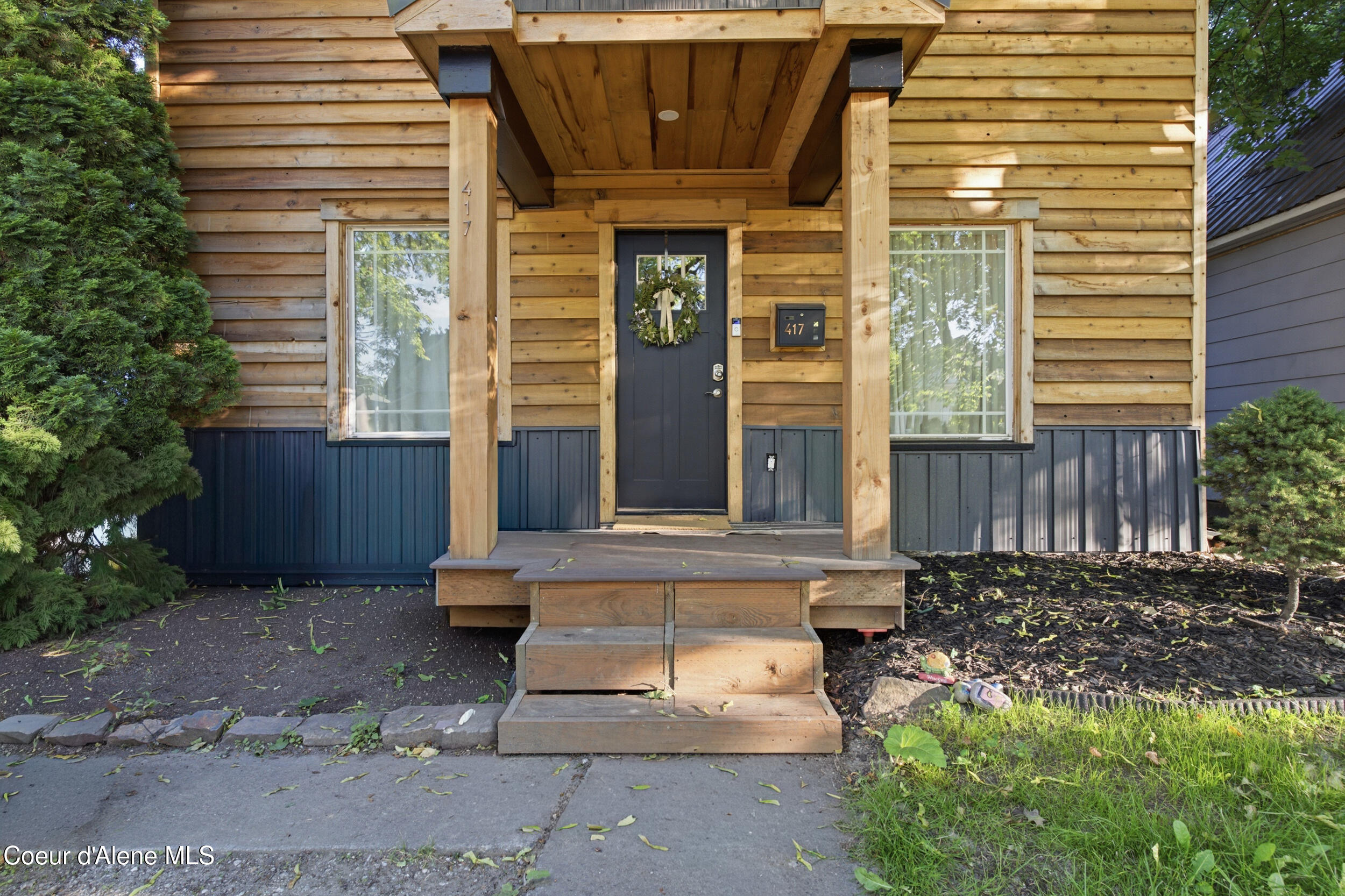 417 417 N Pine St, Sandpoint, Idaho, 83864, USA, ,Residential,For Sale,417 N Pine St,26-1642