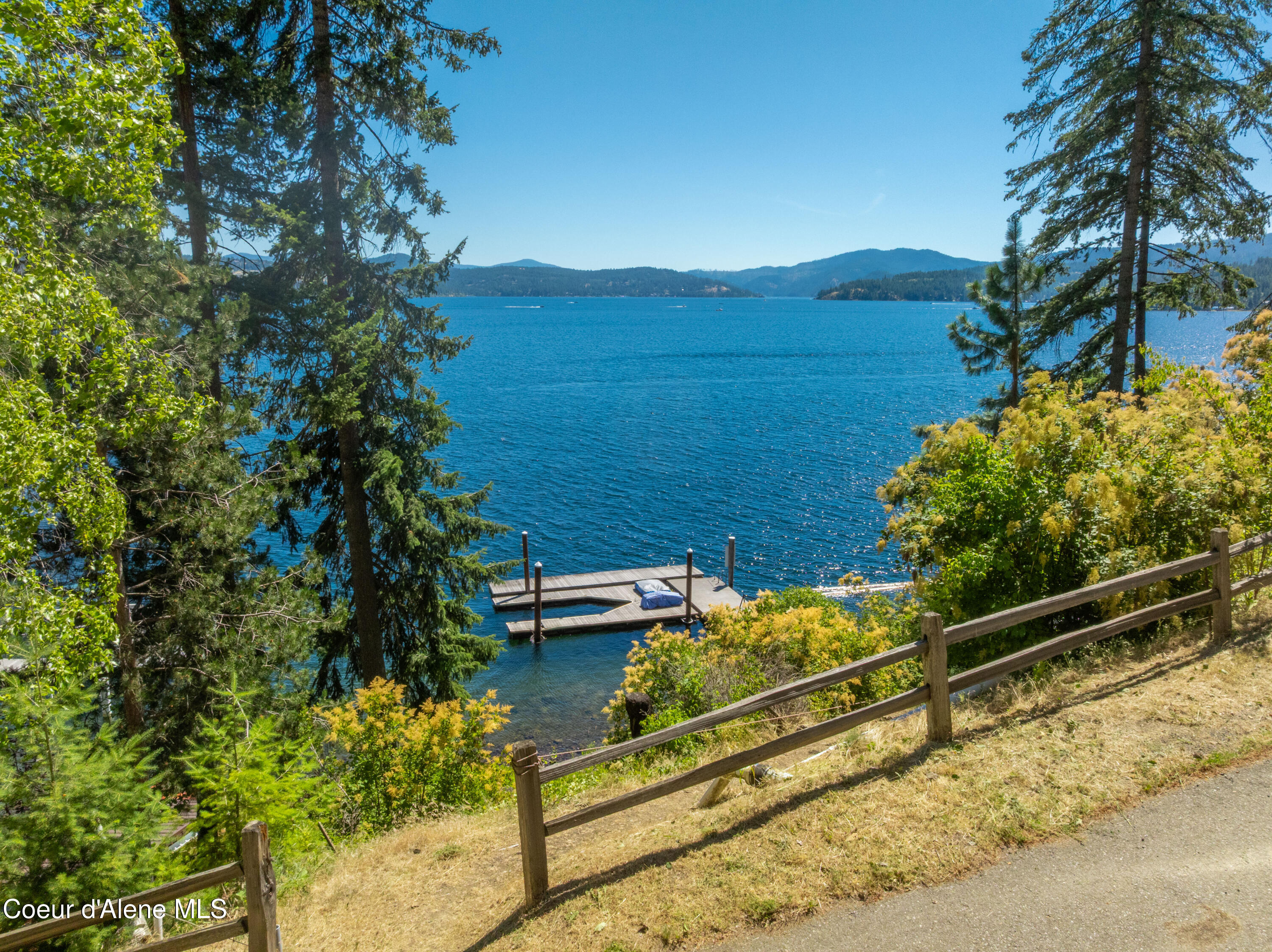 233 233 W Steamboat Dr, Coeur d'Alene, Idaho, 83814, USA, ,Land,For Sale,233 W Steamboat Dr,26-3925