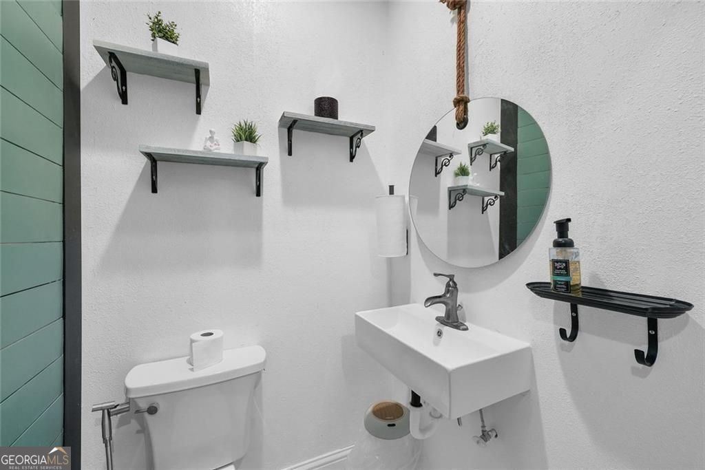 Modern living meets smart investment in the sought-after Tributary at – image 20