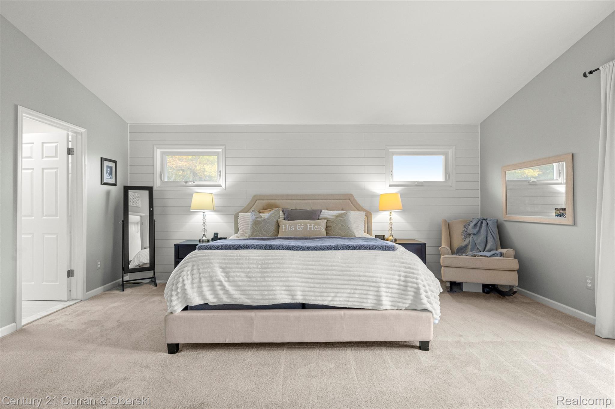 Welcome to 30999 Sudbury Street in Farmington Hills. This beautifully – image 28