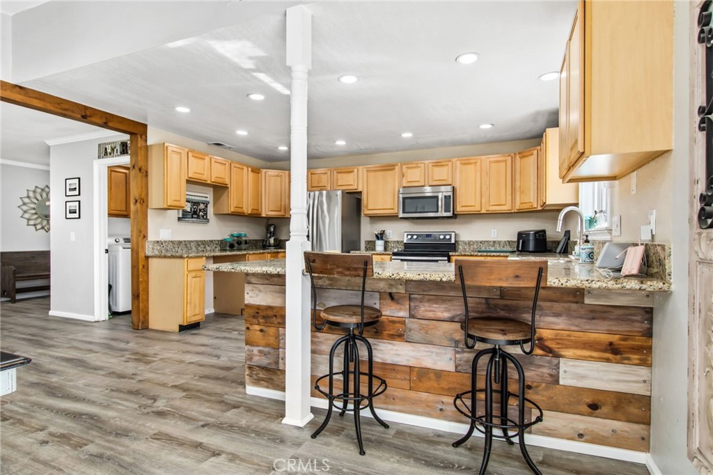 30265 30265 Buck Tail Drive, Canyon Lake, California, 92587, USA, 3 Bedrooms Bedrooms, ,2 BathroomsBathrooms,Residential,For Sale,30265 Buck Tail Drive,SW26094456
