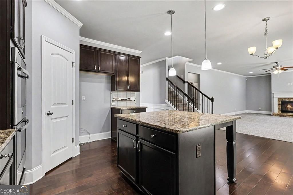 Location, location for this one, so close to the Mall of Georgia with – image 17