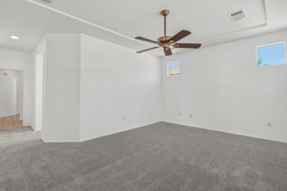 Exceptional opportunity to own a spacious 4 bedroom, 3 bath residence – image 39