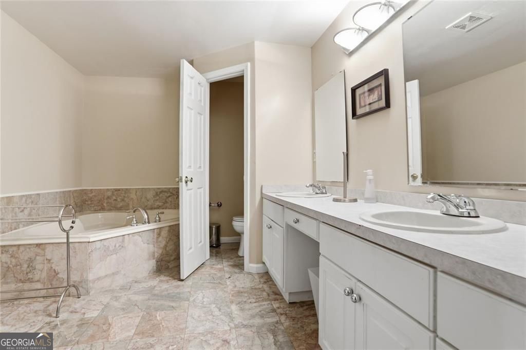 Seller willing to contribute up to $15,000 in seller concessions with – image 41
