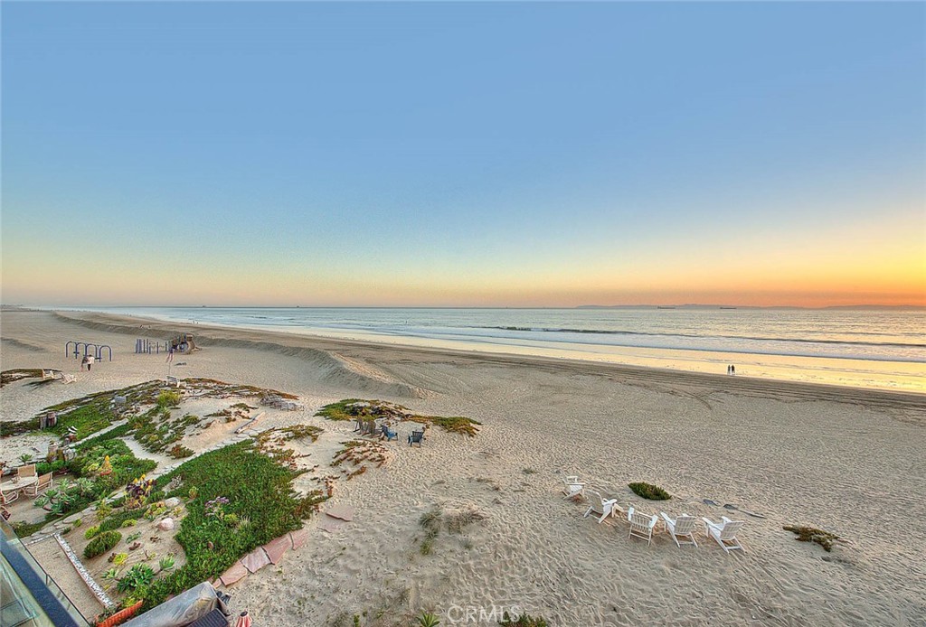 99 99 A Surfside, Surfside, California, 90743, USA, 4 Bedrooms Bedrooms, ,4 BathroomsBathrooms,Residential,For Sale,99 A Surfside,CV26025098