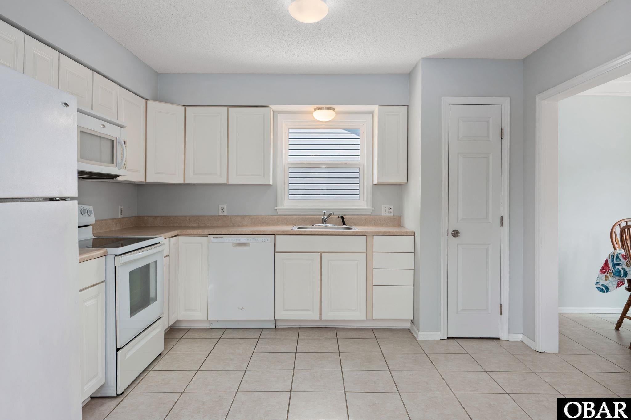 2014 2014 Phoebus Street, Kill Devil Hills, North Carolina, 27948, USA, 3 Bedrooms Bedrooms, ,2 BathroomsBathrooms,Residential,For Sale,2014 Phoebus Street,133623