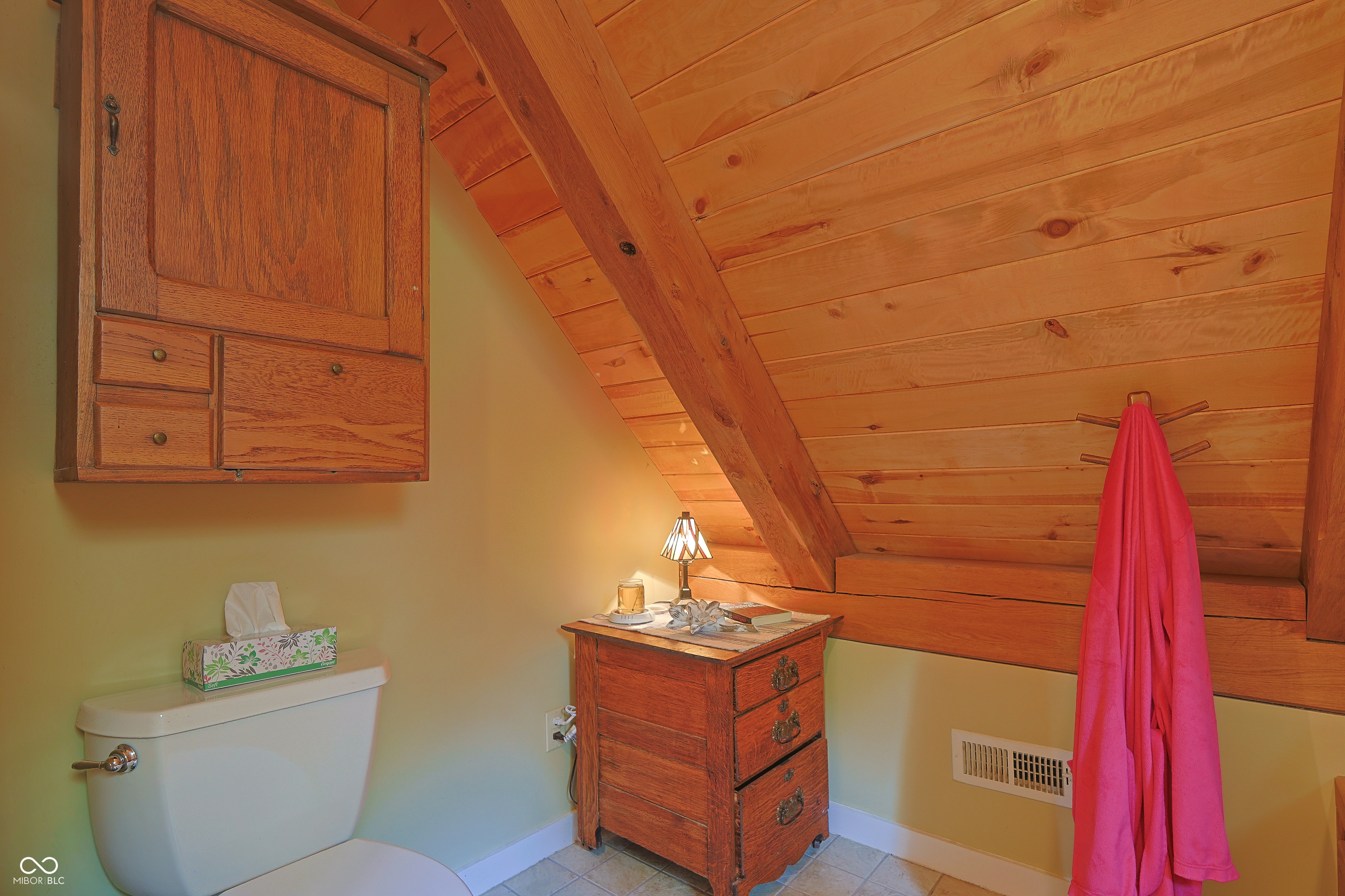 Custom red oak timber-frame home with Lake Monroe views, located in Sa – image 42