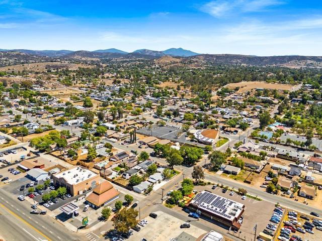 549 549 D St., Ramona, California, 92065, USA, 6 Bedrooms Bedrooms, ,3 BathroomsBathrooms,Residential,For Sale,549 D St.,NDP2600868