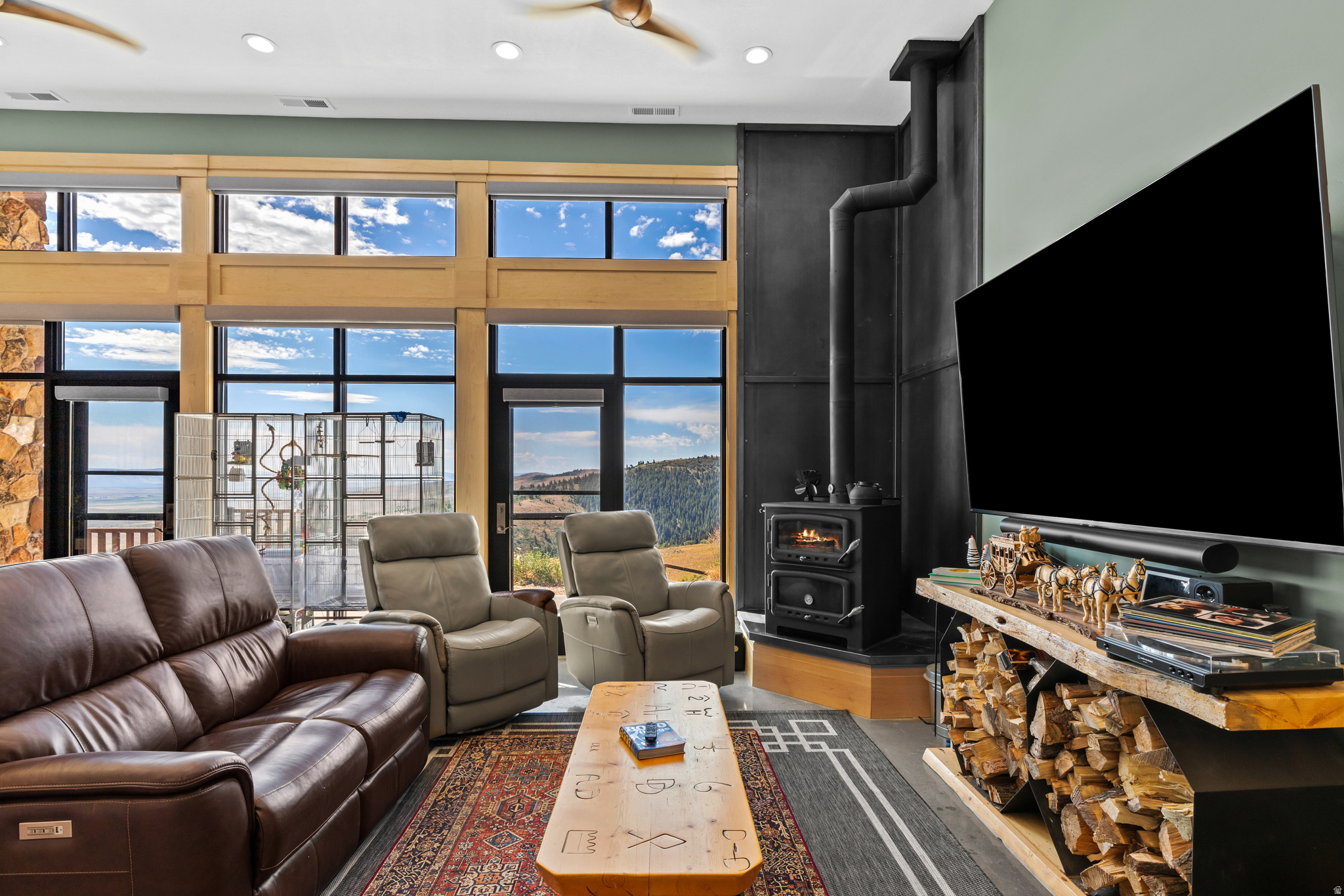 Set amid the breathtaking mountains of Bear Lake Valley, Liberty Ranch – image 8
