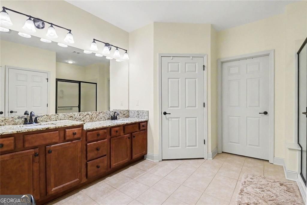 Fantastic opportunity in a vibrant 55+ active-adult community. Beautif – image 16
