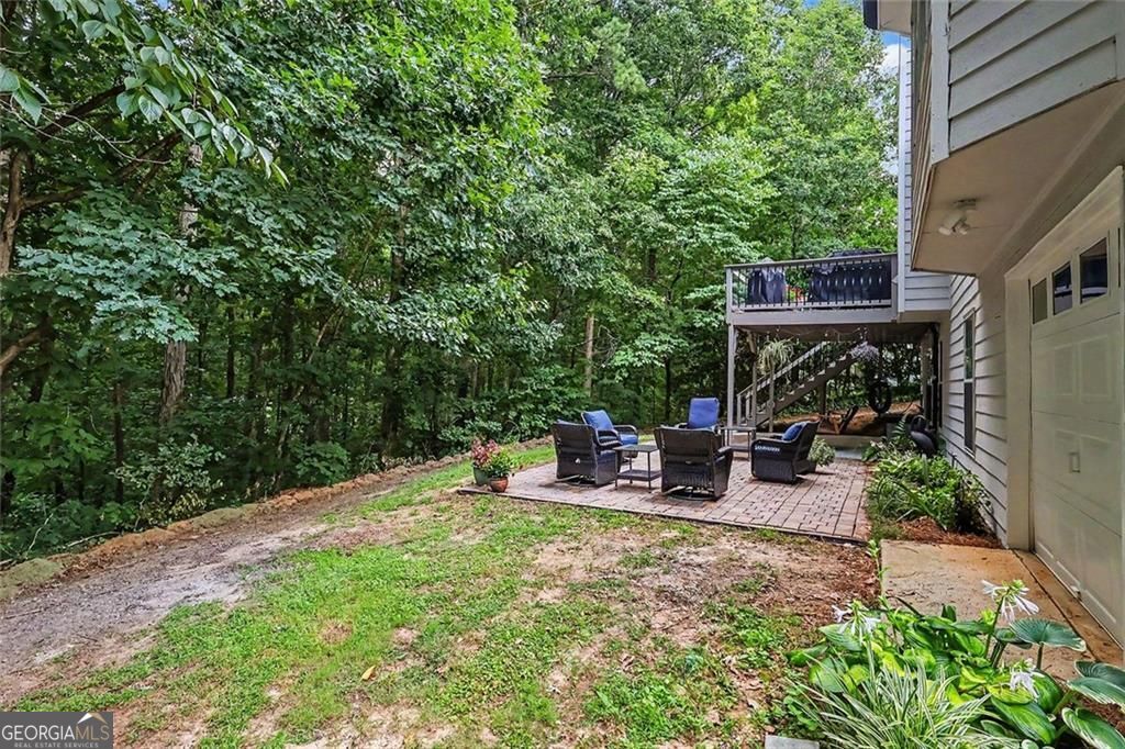 Welcome to this stunning home in beautiful Grayson, Georgia. Professio – image 52