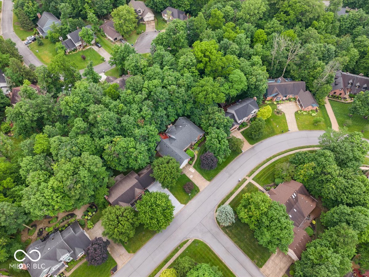 Updates galore in desirable Feather Cove III! Nestled on a half-acre w – image 43