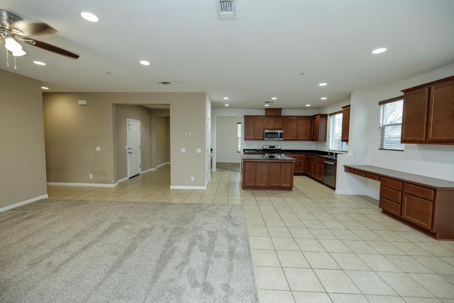 Located in a highly desirable neighborhood, this well-maintained home – image 20
