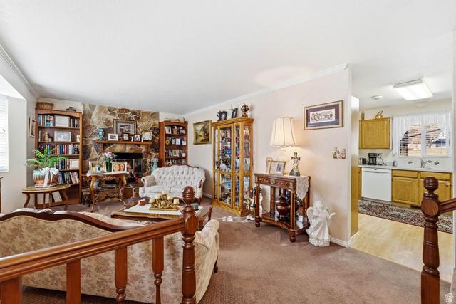 Welcome home to this beautifully well-kept East Bench gem, perfectly s – image 10