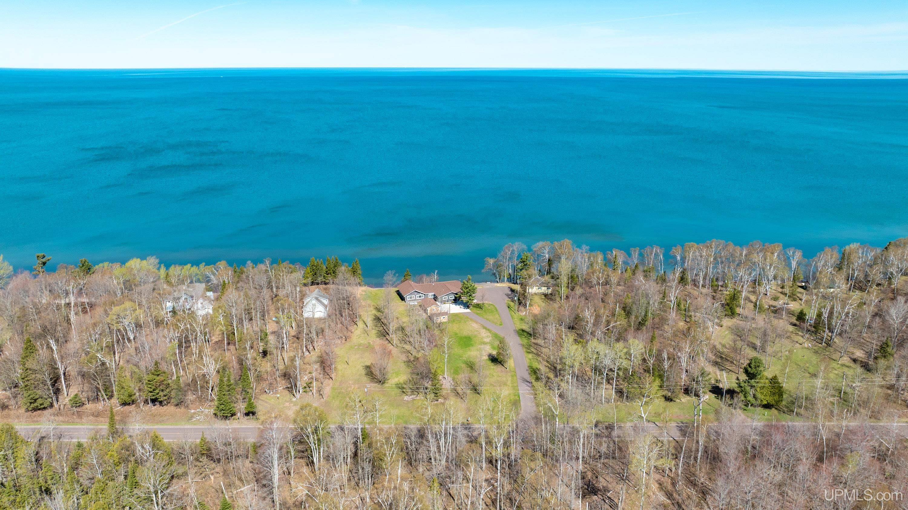 57275 57275 Lakeshore, Calumet, Michigan, 49913, USA, 5 Bedrooms Bedrooms, ,4 BathroomsBathrooms,Residential,For Sale,57275 Lakeshore,992d513c-7705-4ceb-91b6-24d818