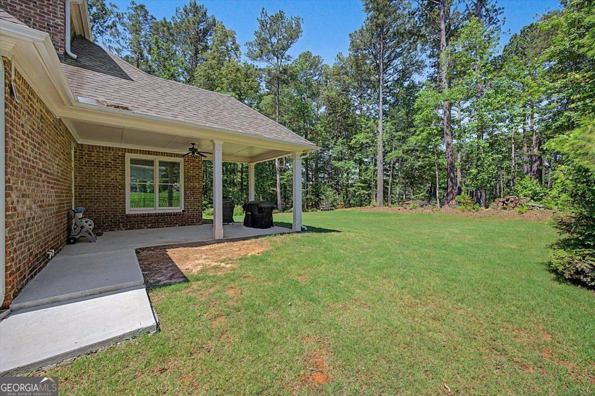 GOLF COURSE LIVING ANYONE??!! Experience luxury golf course living at – image 56