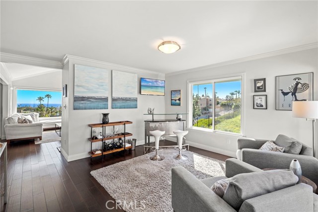 Rarely available first-row end-unit residence in Dana Points highly so – image 10