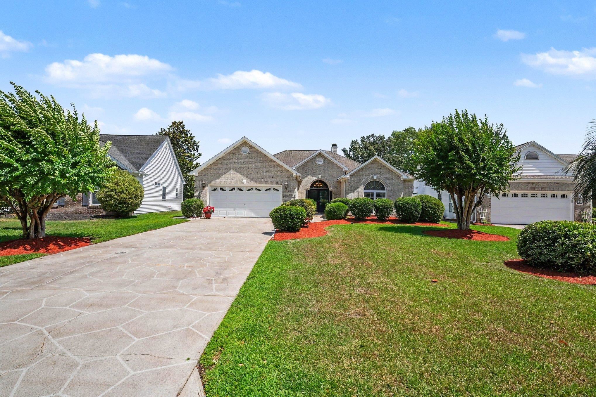 Do not miss this gorgeous updated 3 bed 2 bath single level home locat – image 38