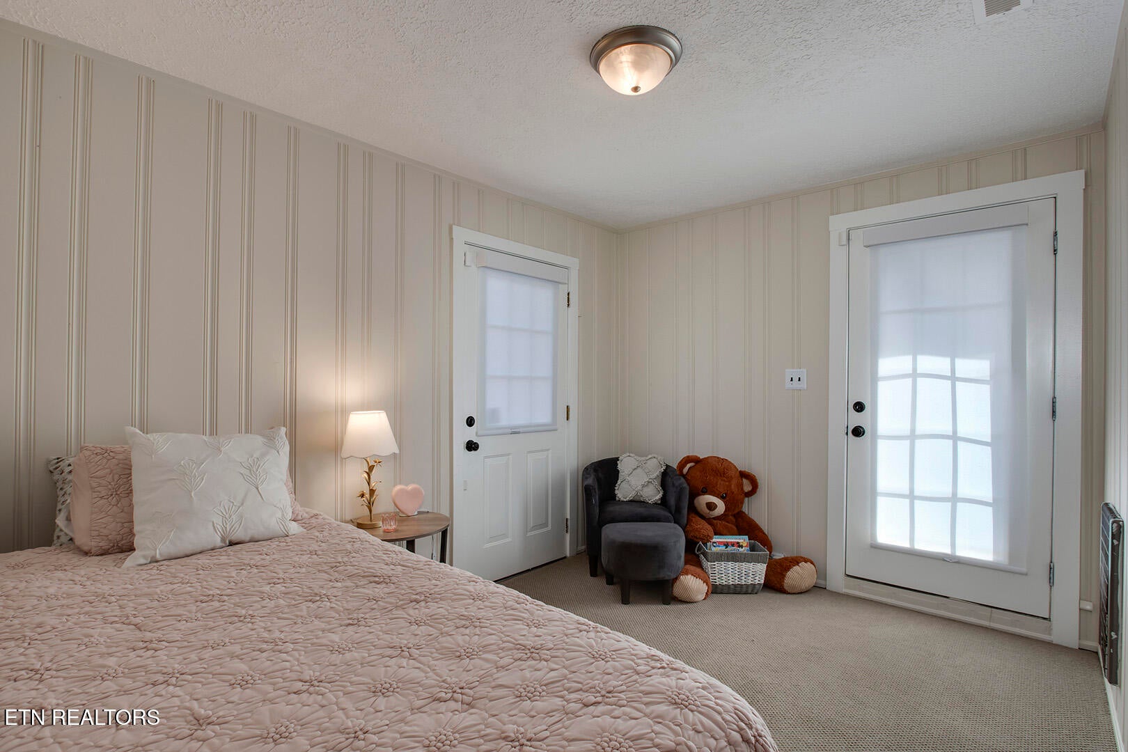 Are you looking for an adorable home with character, comfort, and styl – image 45