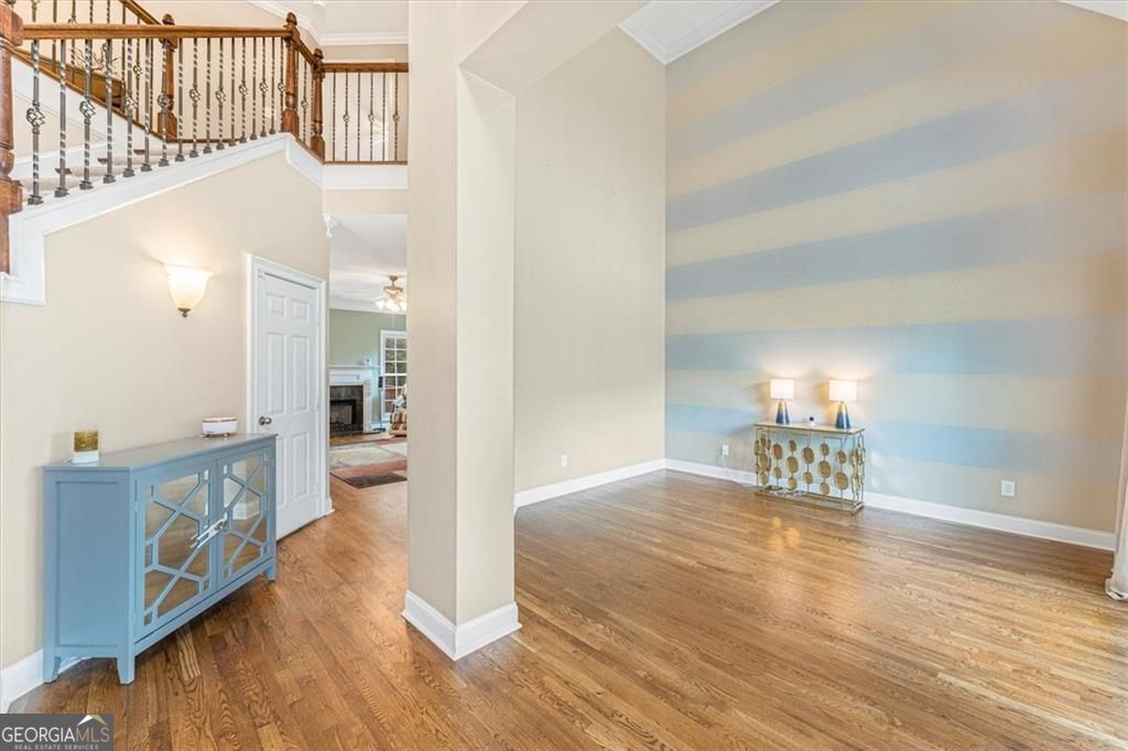 Welcome to 101 Lumby Lane, a stunning 4-sided brick residence in the s – image 22